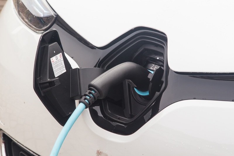 Voor- en nadelen van plug-in hybride elektrische voertuigen